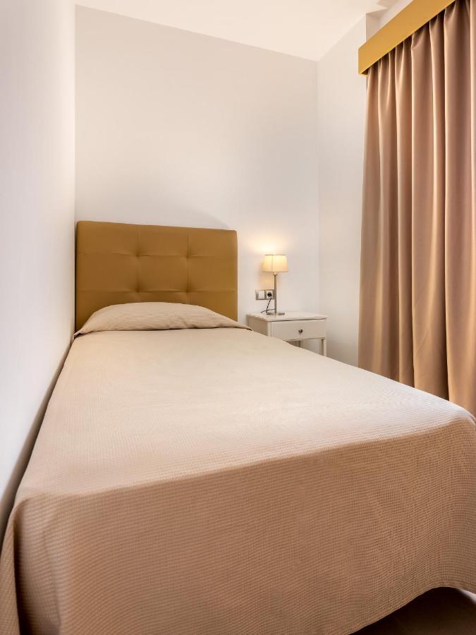 Apartamentos Las Palmeras Puerto De Mogan Exteriör bild